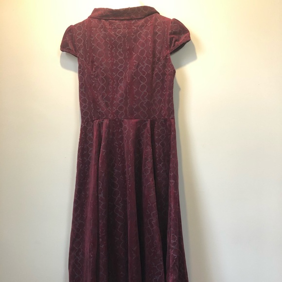 H&R London's Desirable Flocked Tea Dress. - Picture 4 of 5